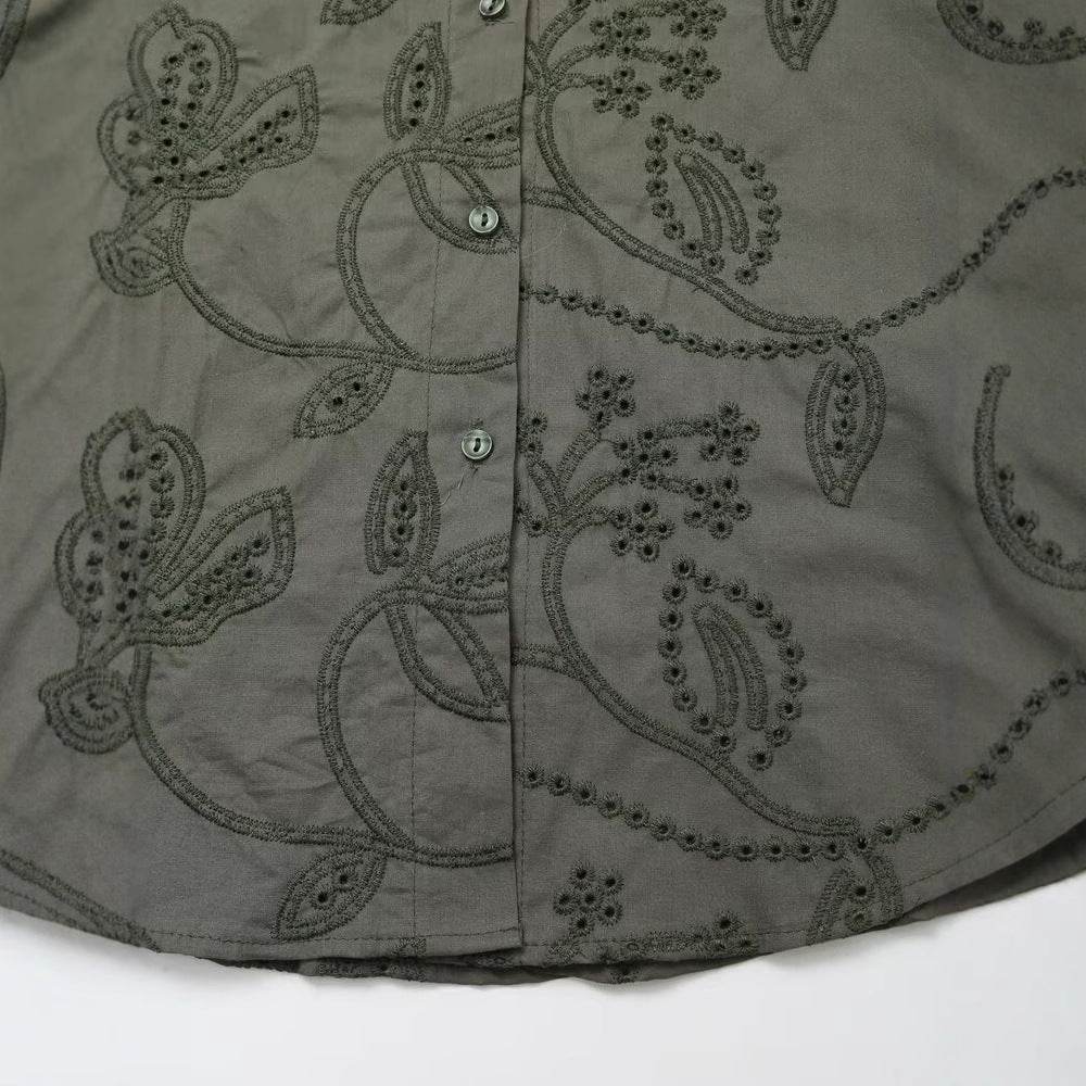Simple and versatile loose embroidered shirt for women | MuddyStock Originals MuddyStock